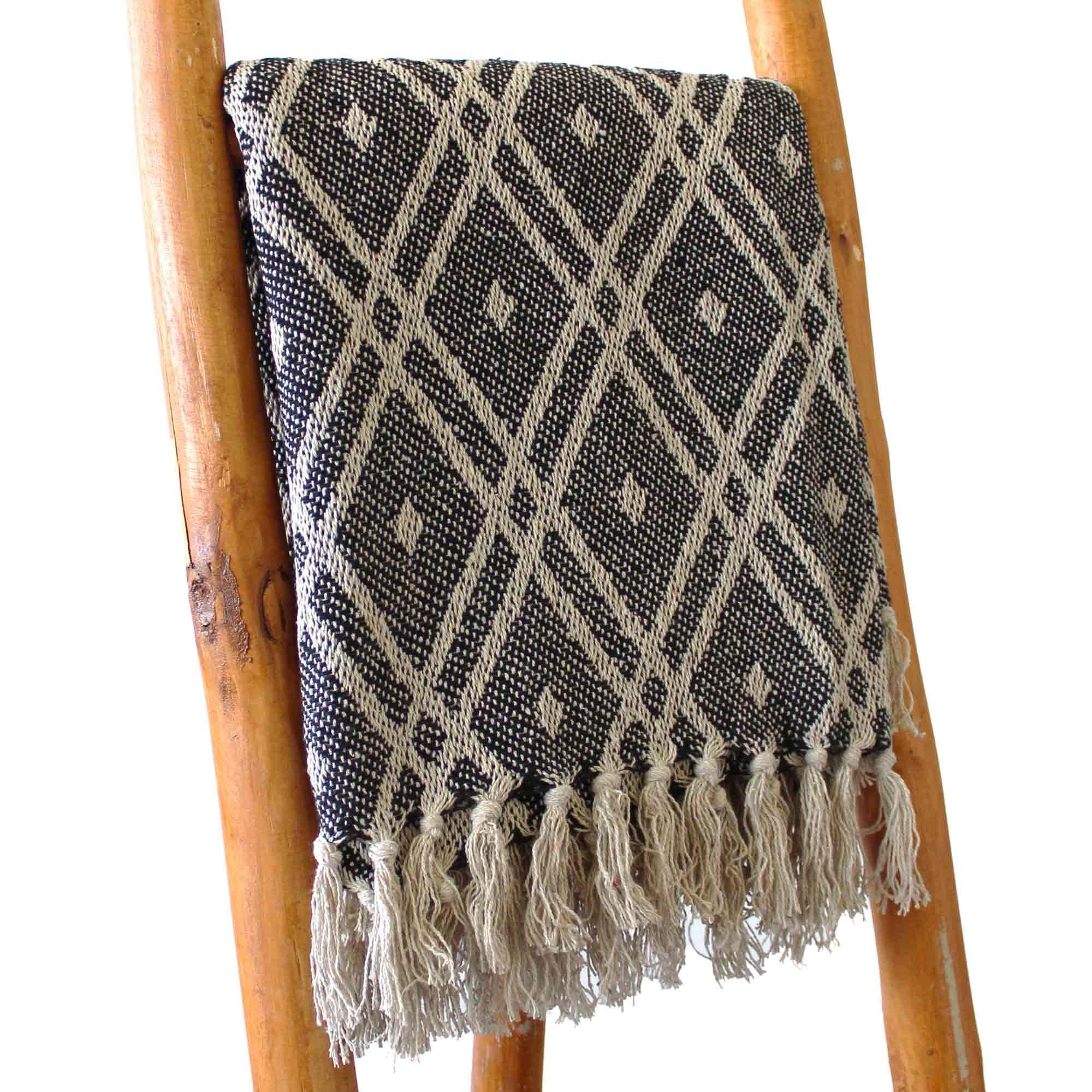 Black & Beige Cotton Throw – 125 × 150 cm
