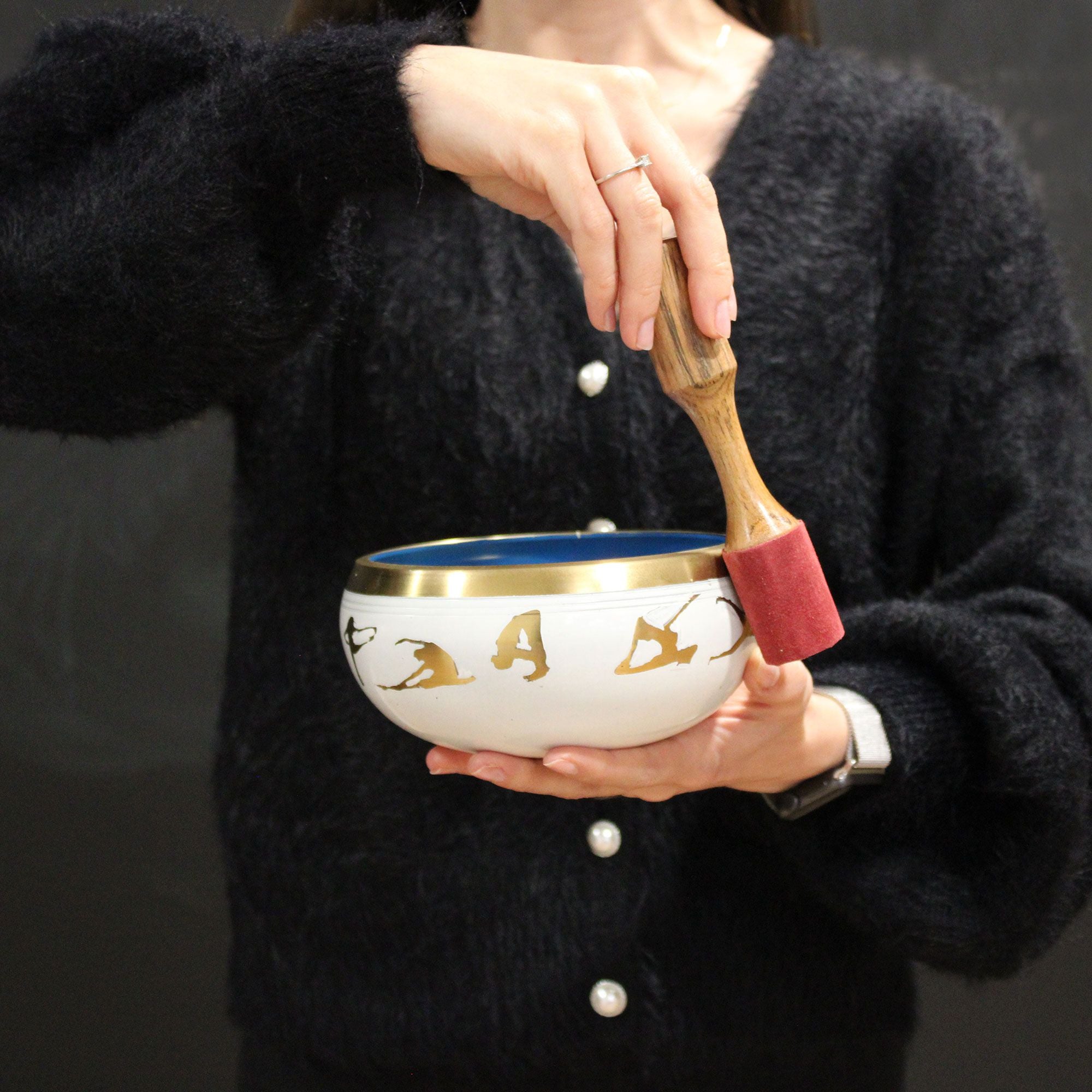 Large Yin & Yang Singing Bowl Set β 14cm