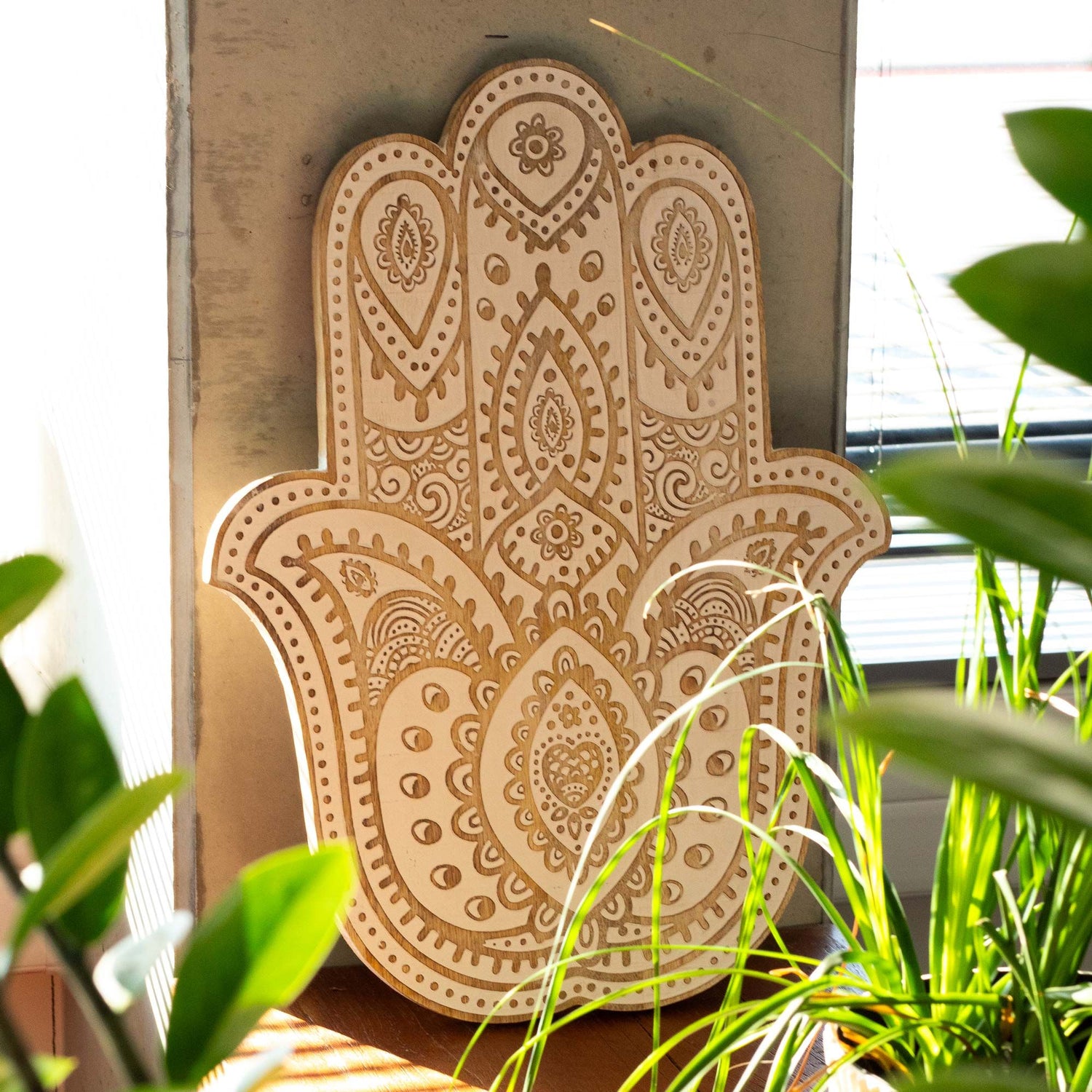 Mango Wood Hamsa Wall Plaque – Whitewash 52 cm