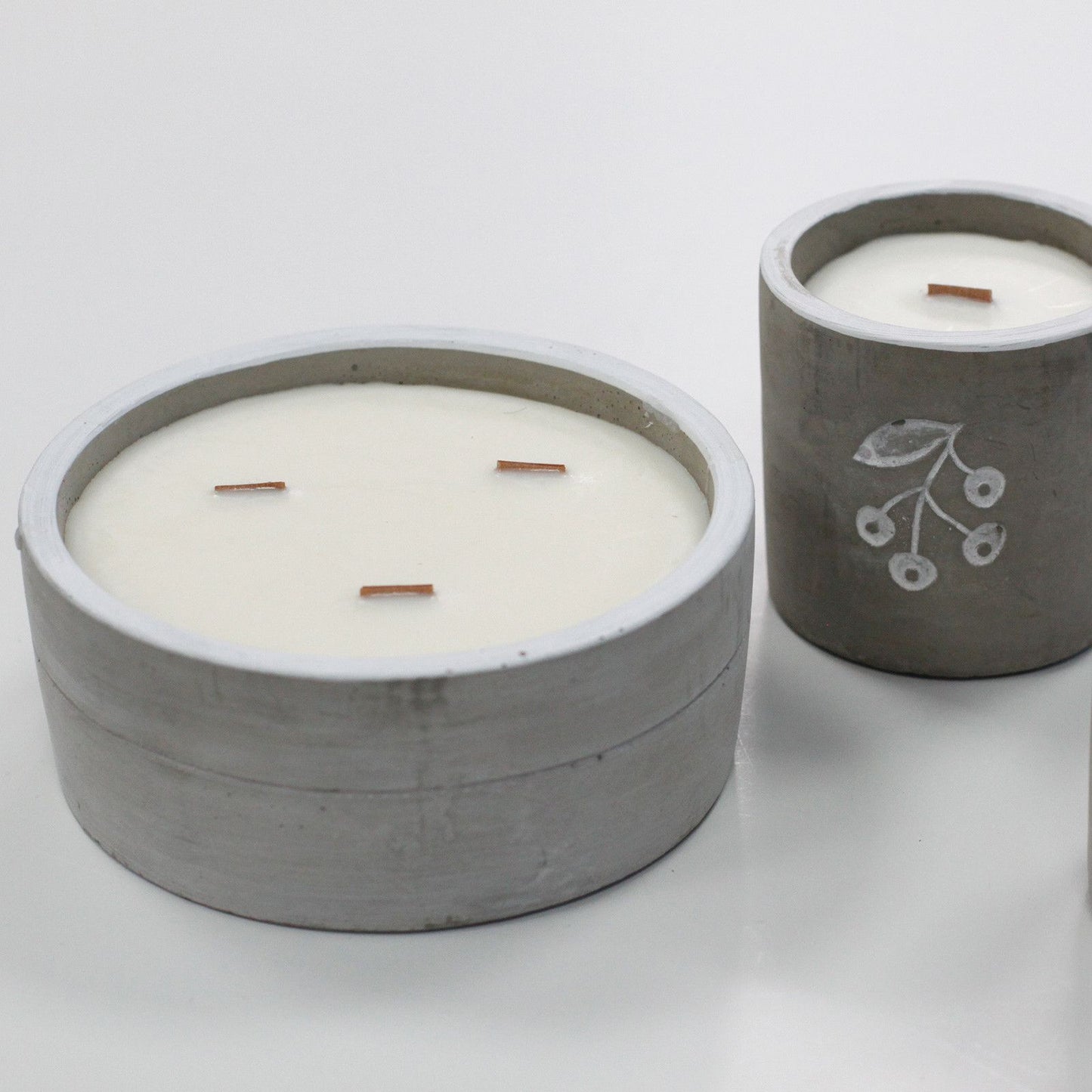 Concrete Anchor Candle: Vanilla & Orange